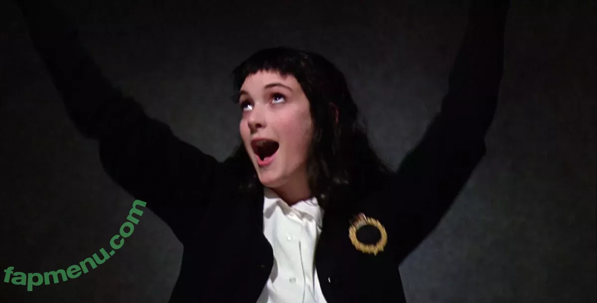 Winona Ryder nude photo #0102 (winonaryderofficial)