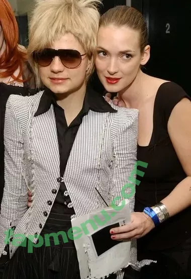 Winona Ryder nude photo #0111 (winonaryderofficial)