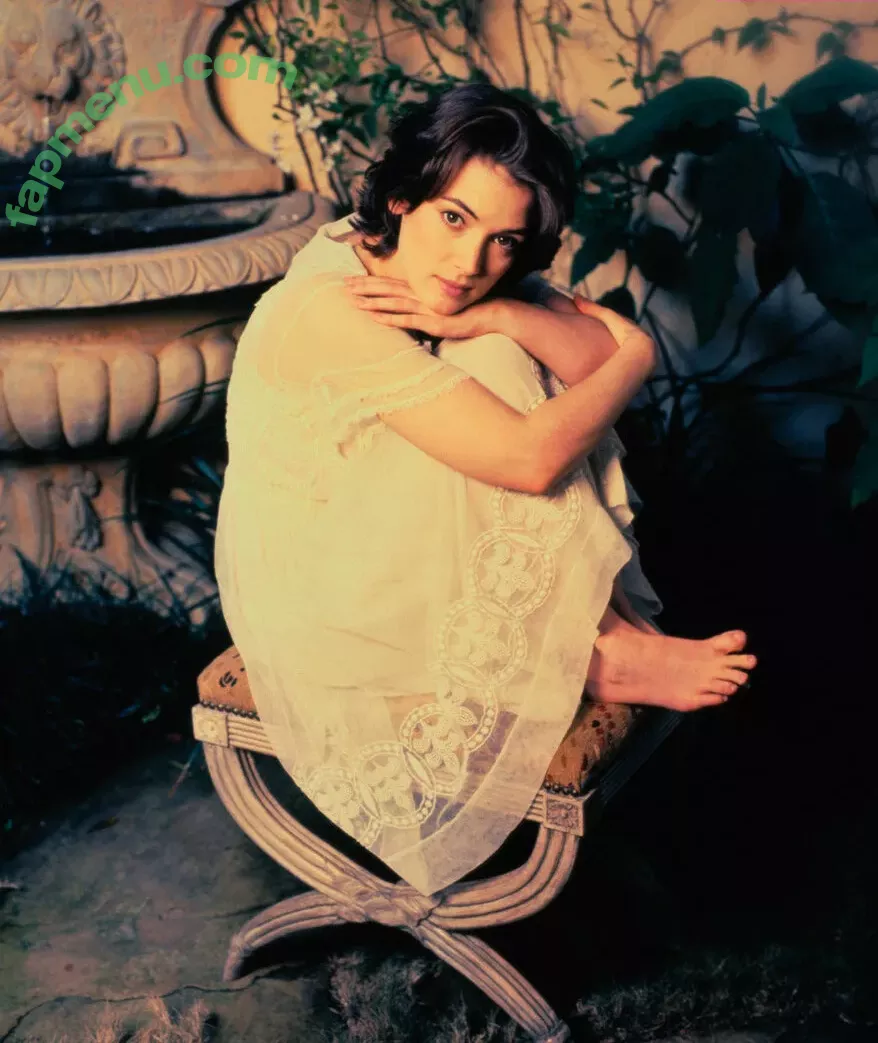 Winona Ryder nude photo #0129 (winonaryderofficial)