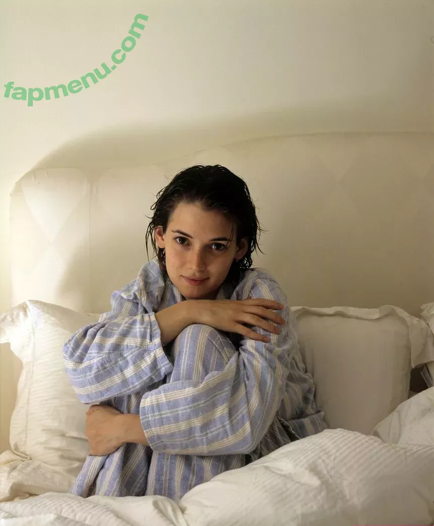 Winona Ryder nude photo #0134 (winonaryderofficial)
