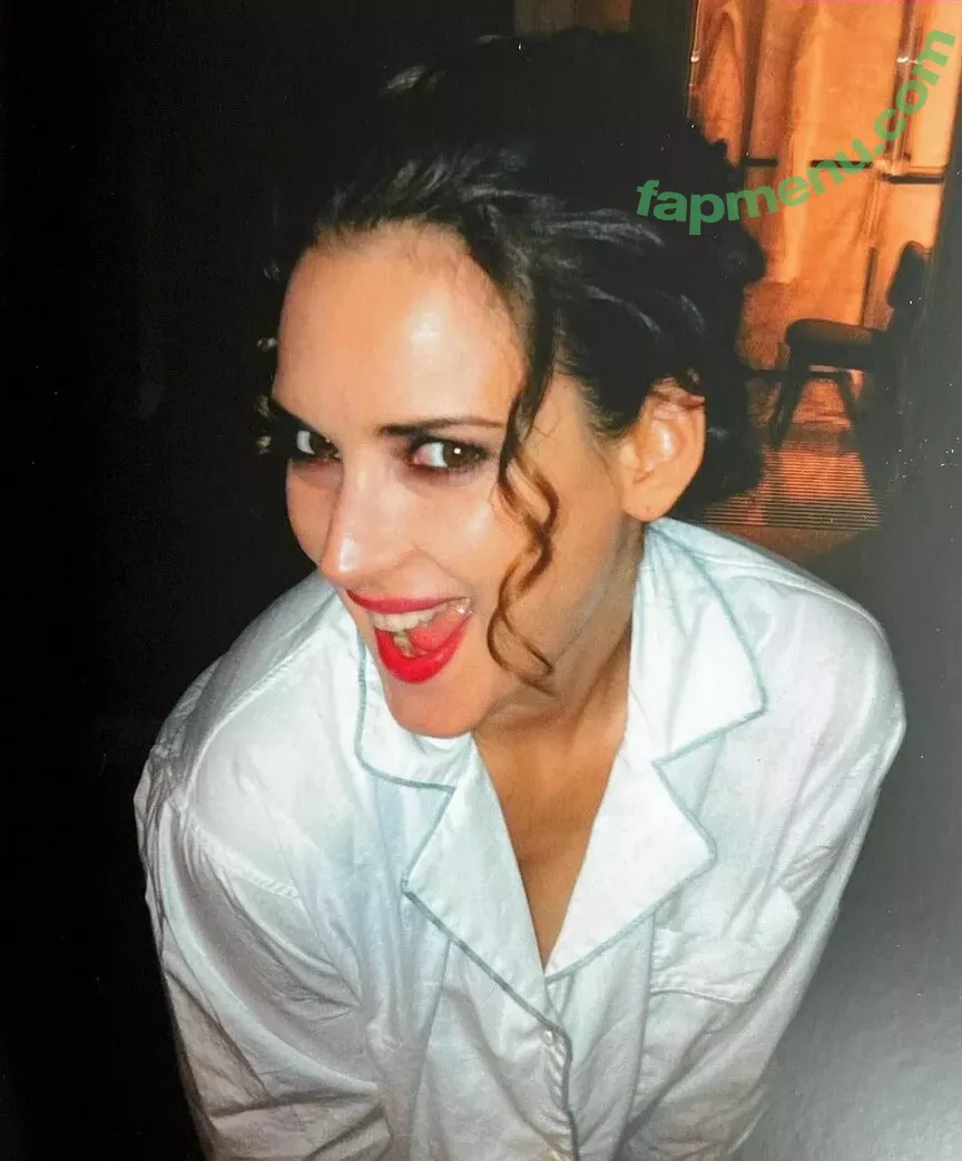 Winona Ryder nude photo #0140 (winonaryderofficial)