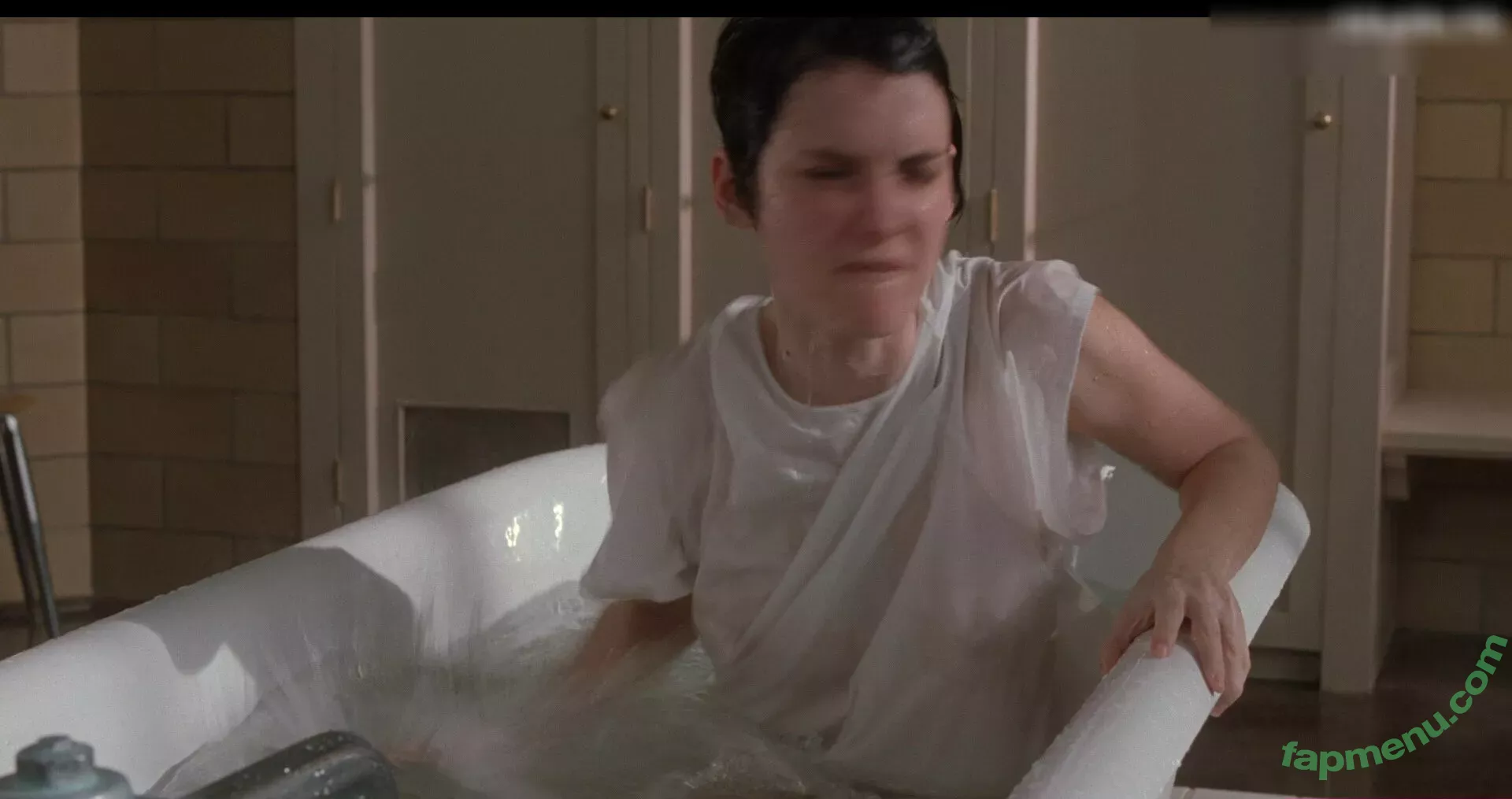 Winona Ryder nude photo #0174 (winonaryderofficial)