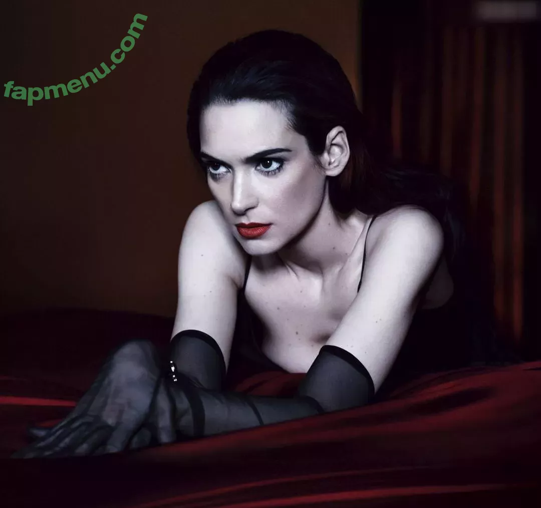 Winona Ryder nude photo #0192 (winonaryderofficial)