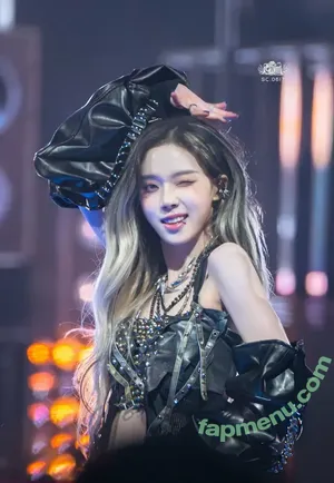 Winter æspa / aespa / winter.aespa nude photo #1837