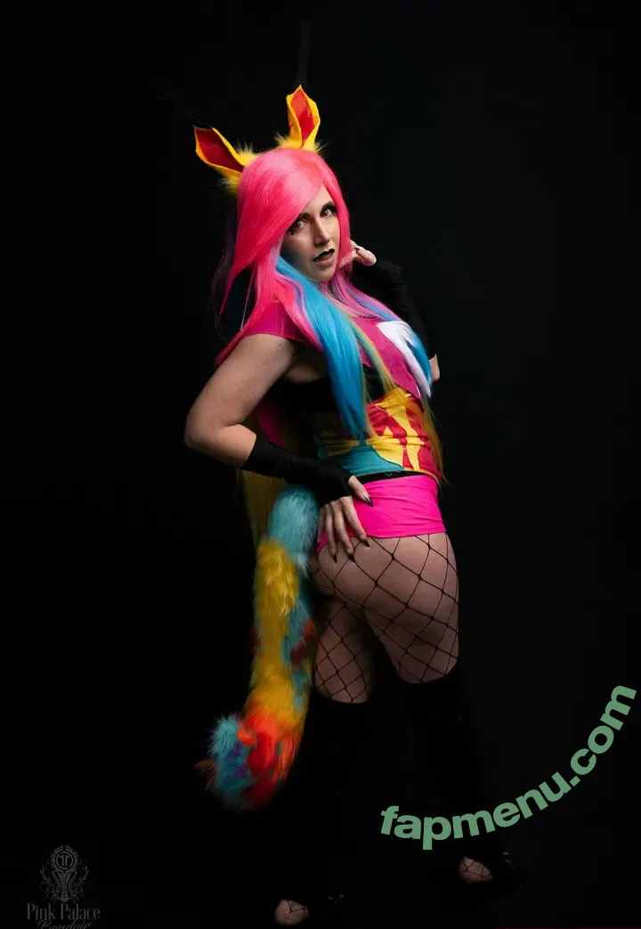 winterfirefox nude photo #0012 (winterfirecosplay)