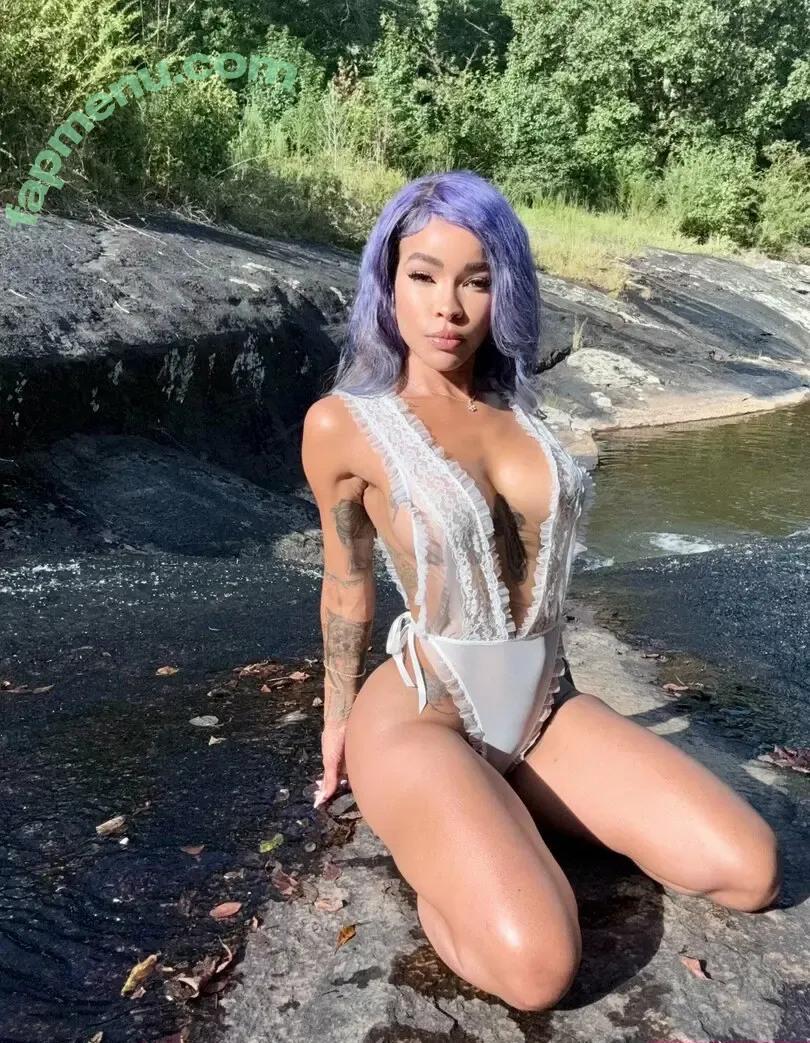 winterskyys nude photo #0023 (winterskyys1)