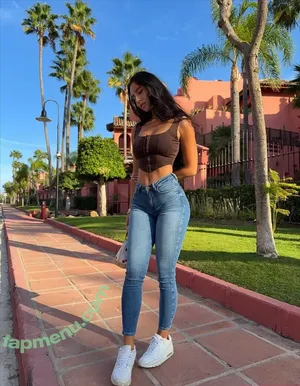 wisnniowa / Roksana nude photo #0130