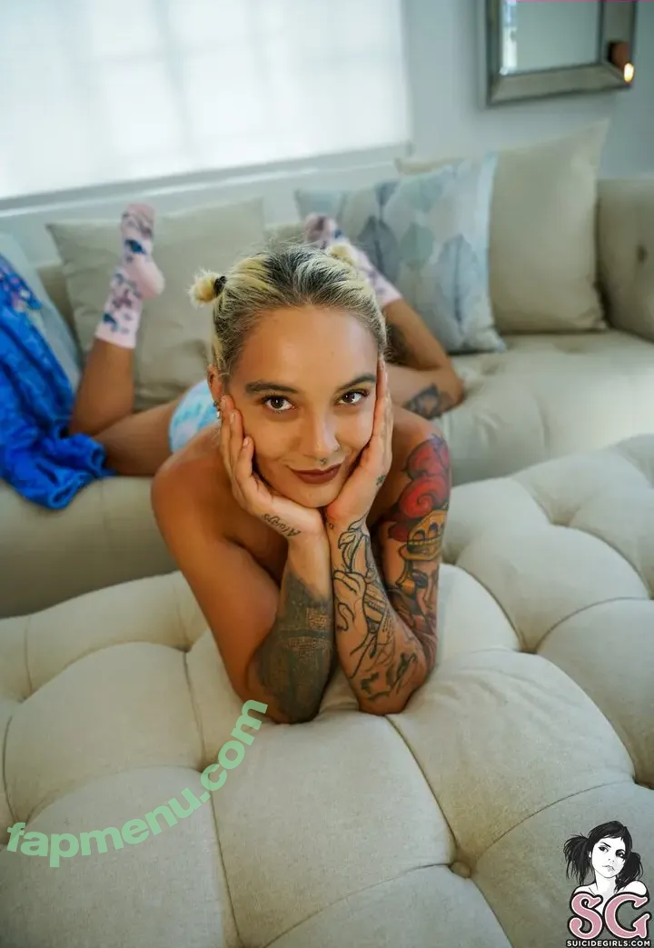 Witchy_pixie nude photo #0002 (Pixie Hutton / Witchy Pixie)
