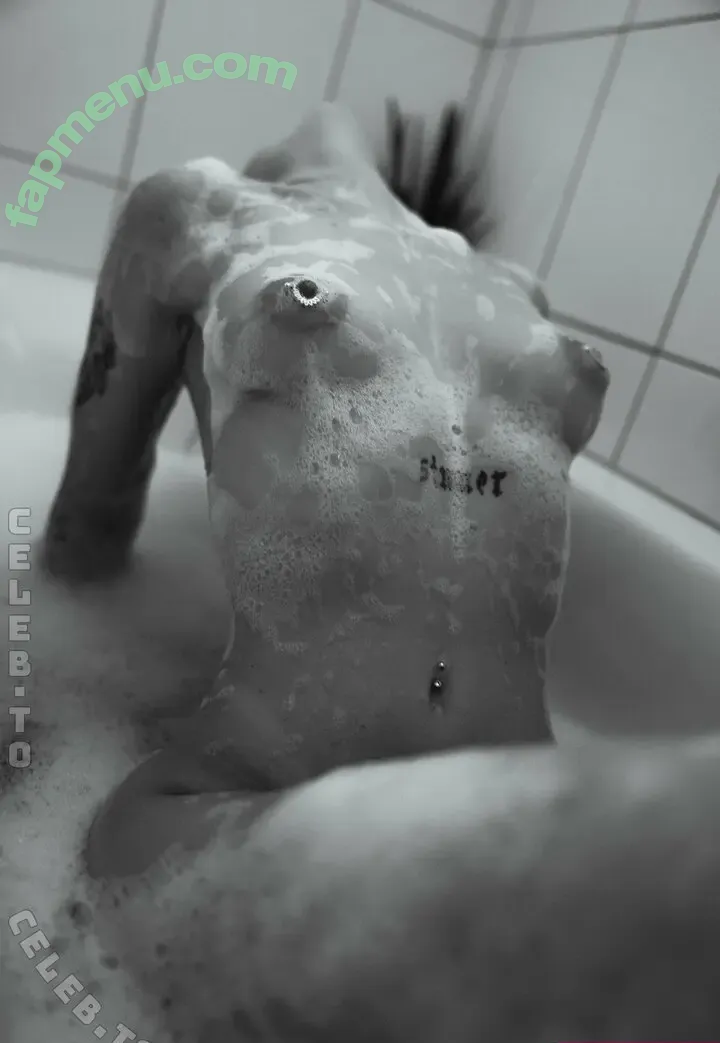 withered.rose nude photo #0255 (withered.rose._)