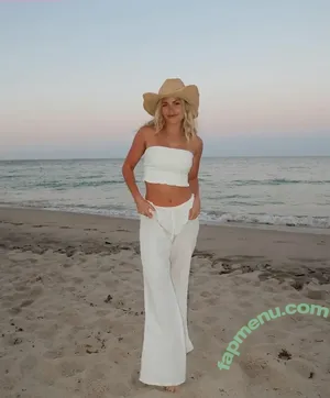 Witney Carson / witneycarson nude photo #0063
