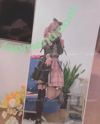 Wjsgmn nude photo #0002 (Xiao Lu Jian / 小鹿醬)