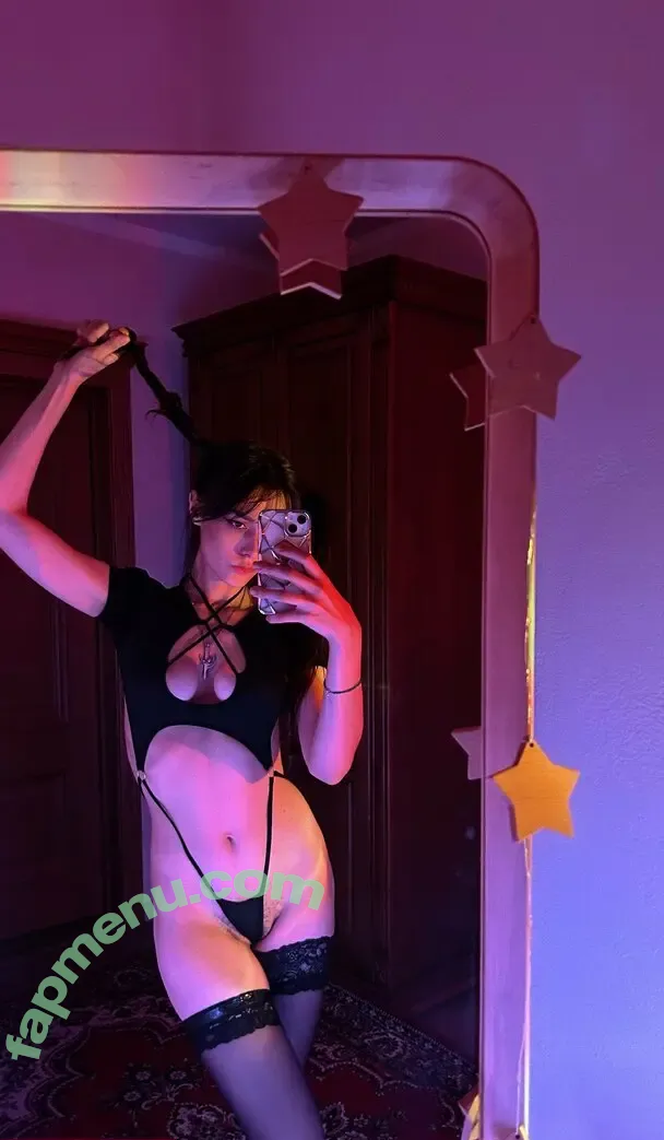 wkshiza nude photo #0154 (1013919102 / Alina Amari / wksadness)