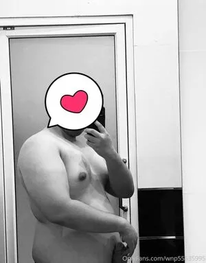 wnp55535995 / awkwardturtlesaywhat89 nude photo #0006
