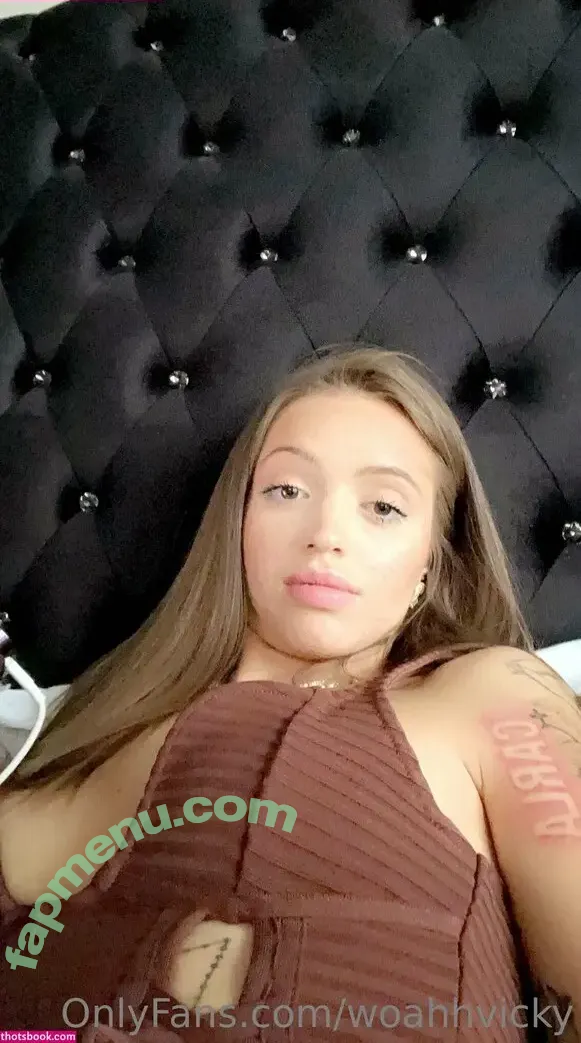 Woah Vicky nude photo #0022 (imwoahvicky / victoriaroseeee)