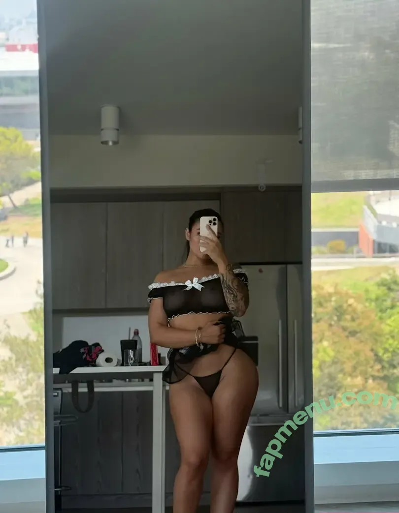 woahhtee nude photo #0072 (woahhtee)