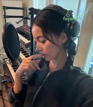 Wolfiecindy / Cindy Kimberly nude photo #1086