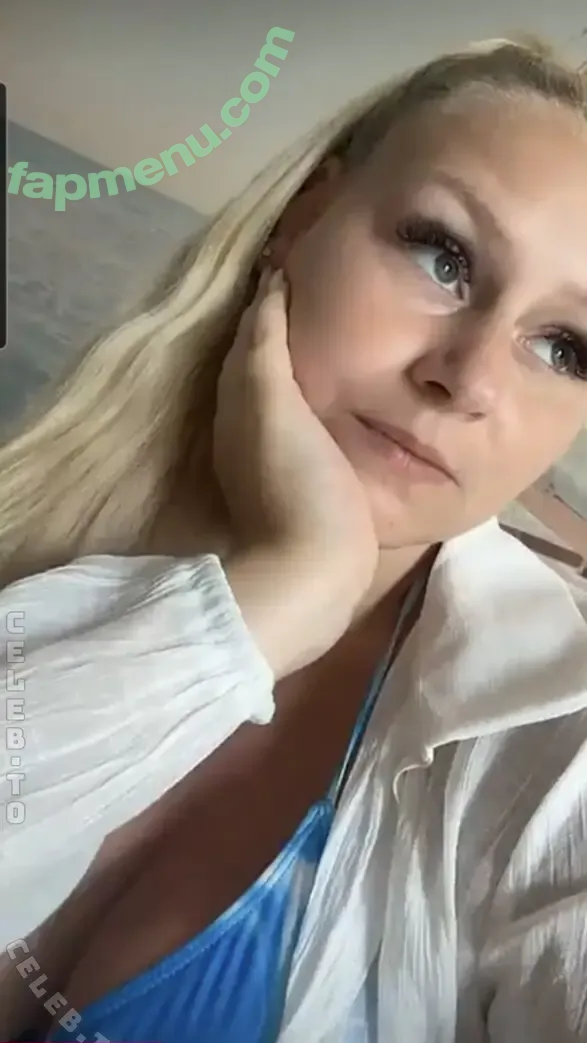 Wollnys nude photo #0278 (DieWollnysRTLZWEI)