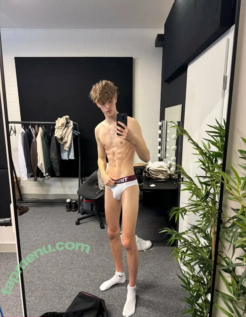 wolver_peen nude photo #0041 (the.one.time)