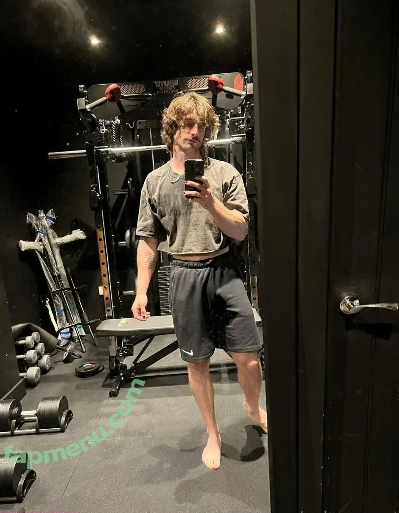 wolver_peen nude photo #0090 (the.one.time)