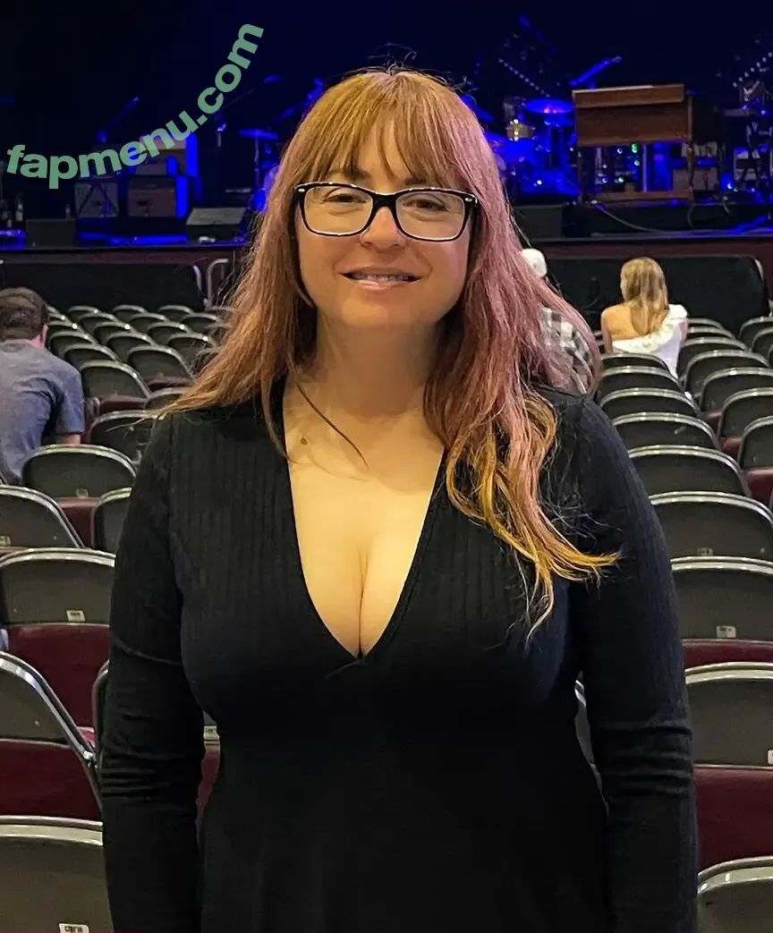 Woman_of_miscellany nude photo #0012 (another_outdoor_girl / misc_outdoor_girl)