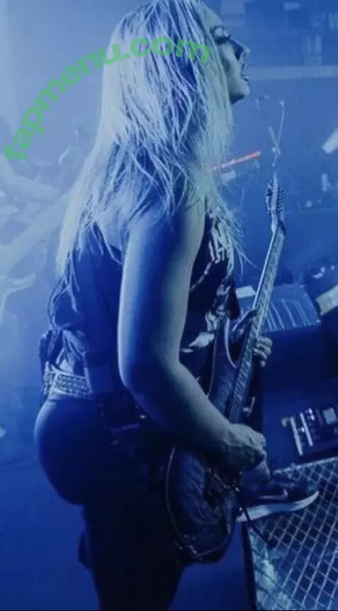 WomenMetal nude photo #0006 (WomenofMetal / thrashmetaldoll)