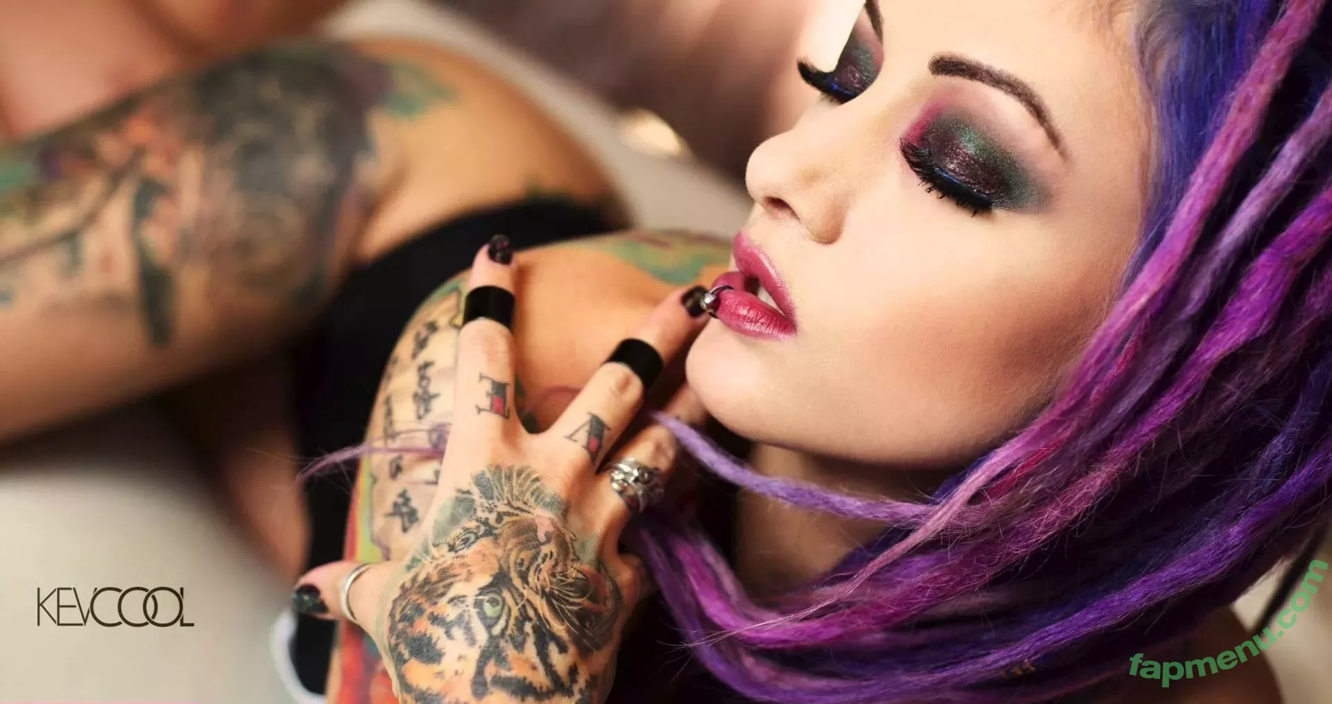 WomenMetal nude photo #0015 (WomenofMetal / thrashmetaldoll)