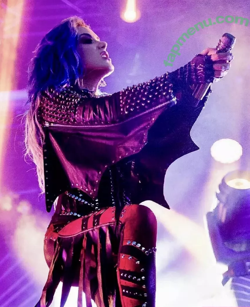 WomenMetal nude photo #0045 (WomenofMetal / thrashmetaldoll)