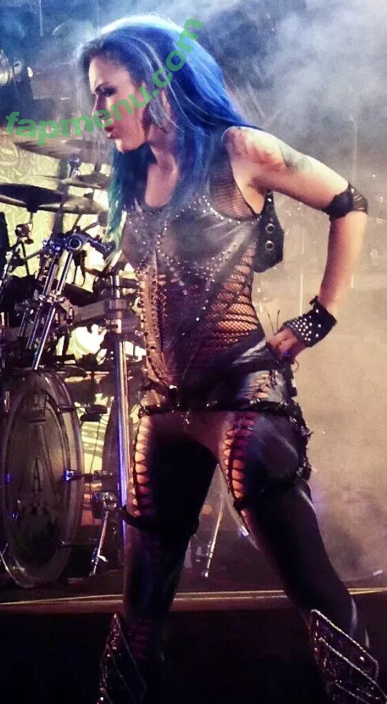 WomenMetal nude photo #0046 (WomenofMetal / thrashmetaldoll)