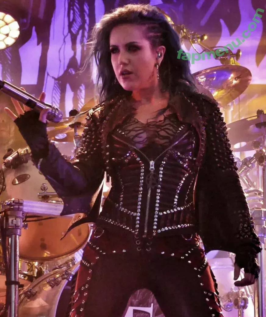 WomenMetal nude photo #0148 (WomenofMetal / thrashmetaldoll)