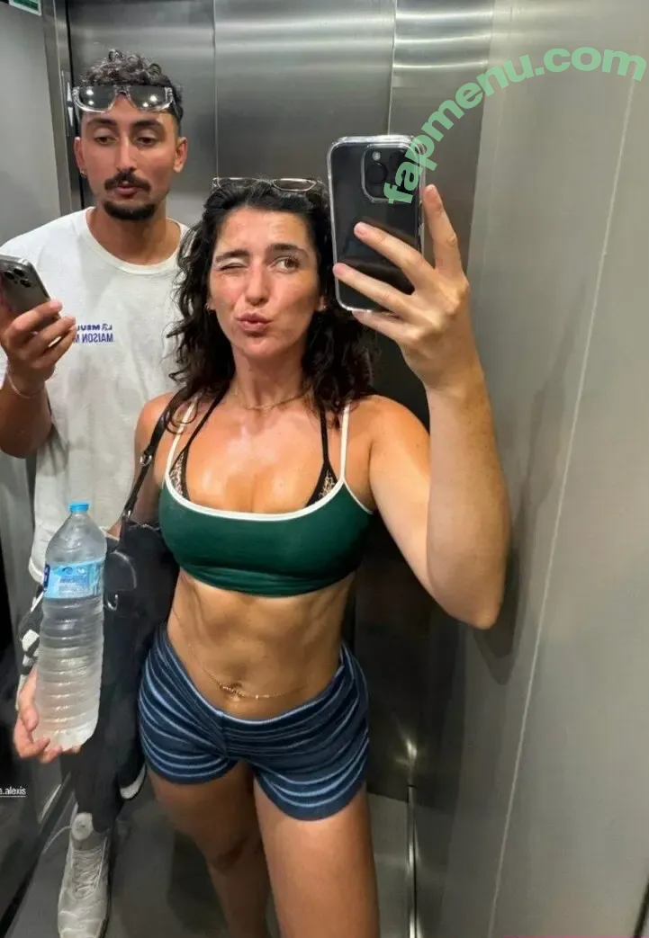 Wonder.miz nude photo #0116 (wondergirlvzla / wondermiz)