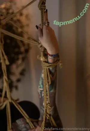 WonderWanny nude photo #0013