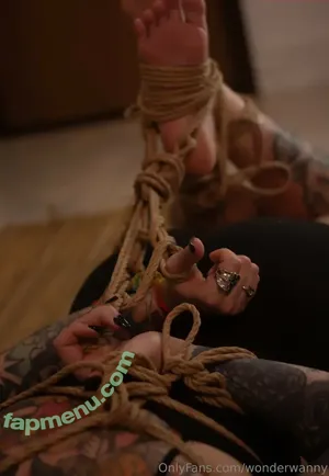 WonderWanny nude photo #0029