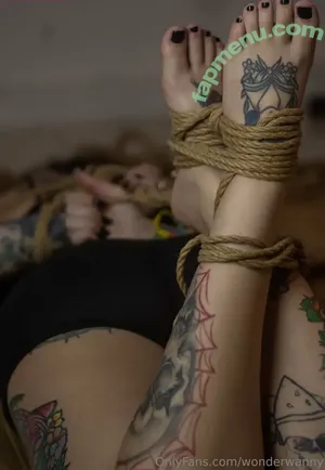 WonderWanny nude photo #0035