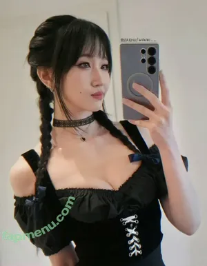 Wonni / Wonni__ / Wonnikon nude photo #0189