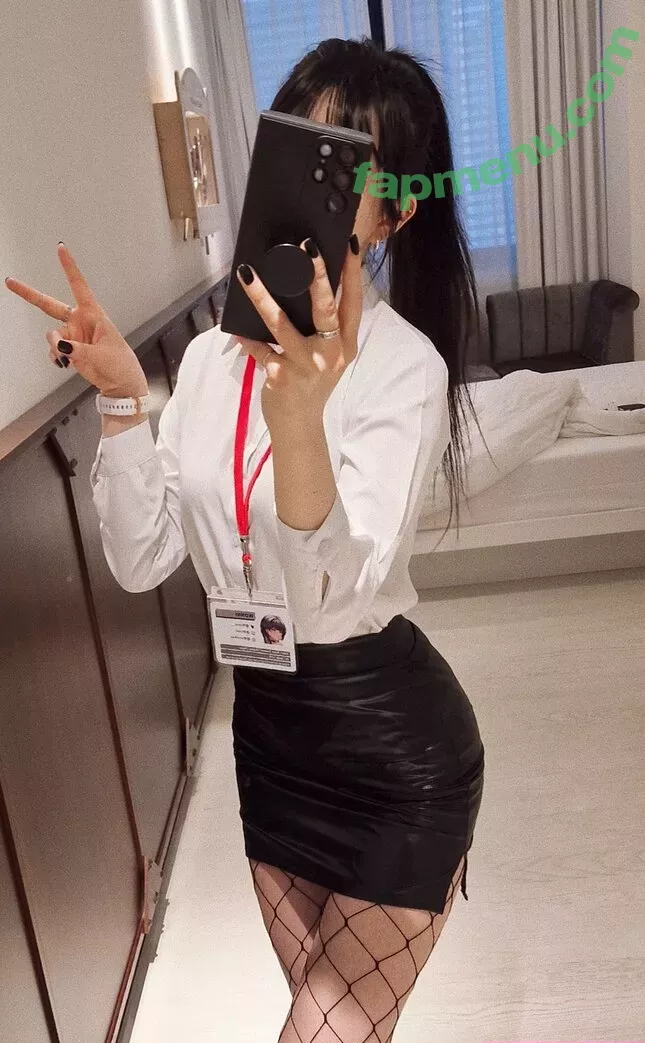 Wonni nude photo #0012 (Wonni__ / Wonnikon)