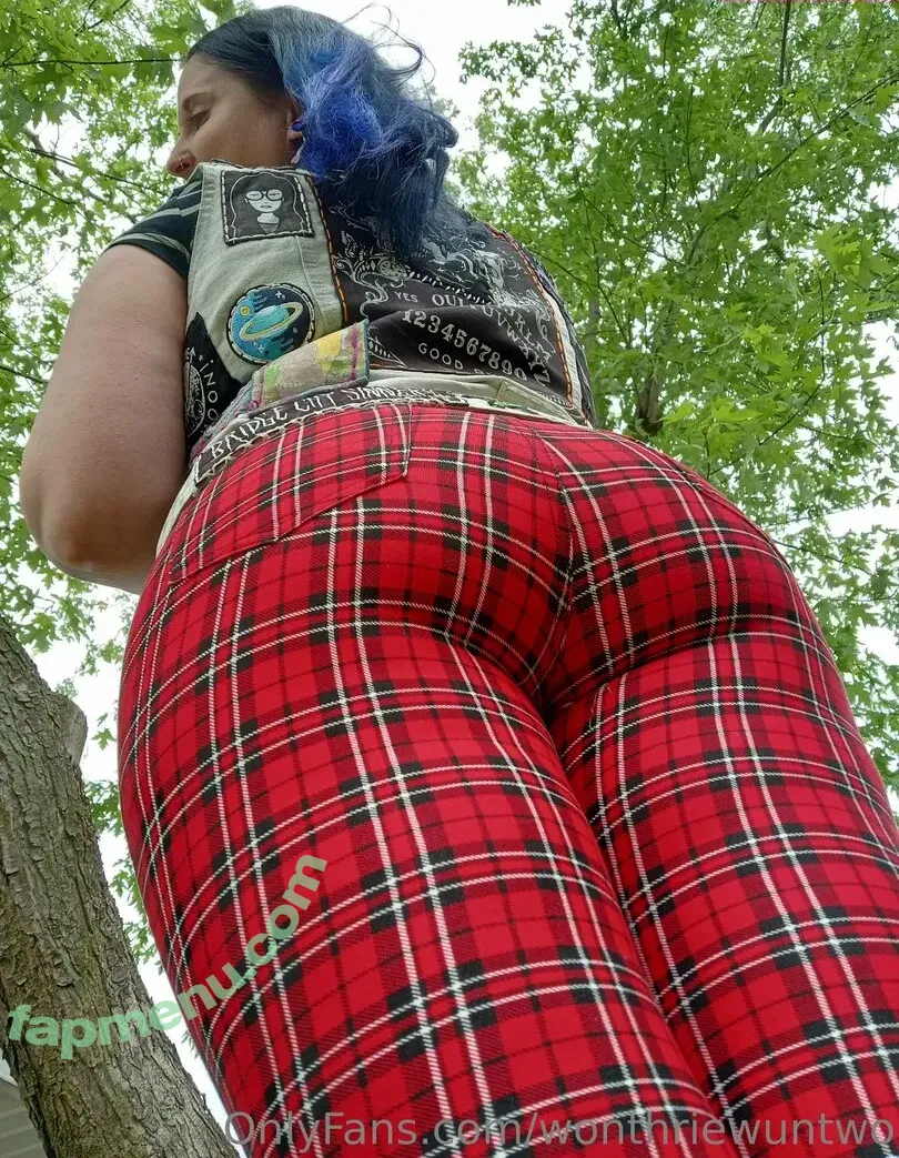 wonthriewuntwo nude photo #0004 (yungaffiliate)