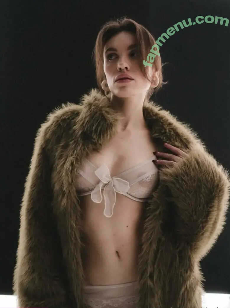 woodsnaomifree nude photo #0007 (woodsnaomi._)