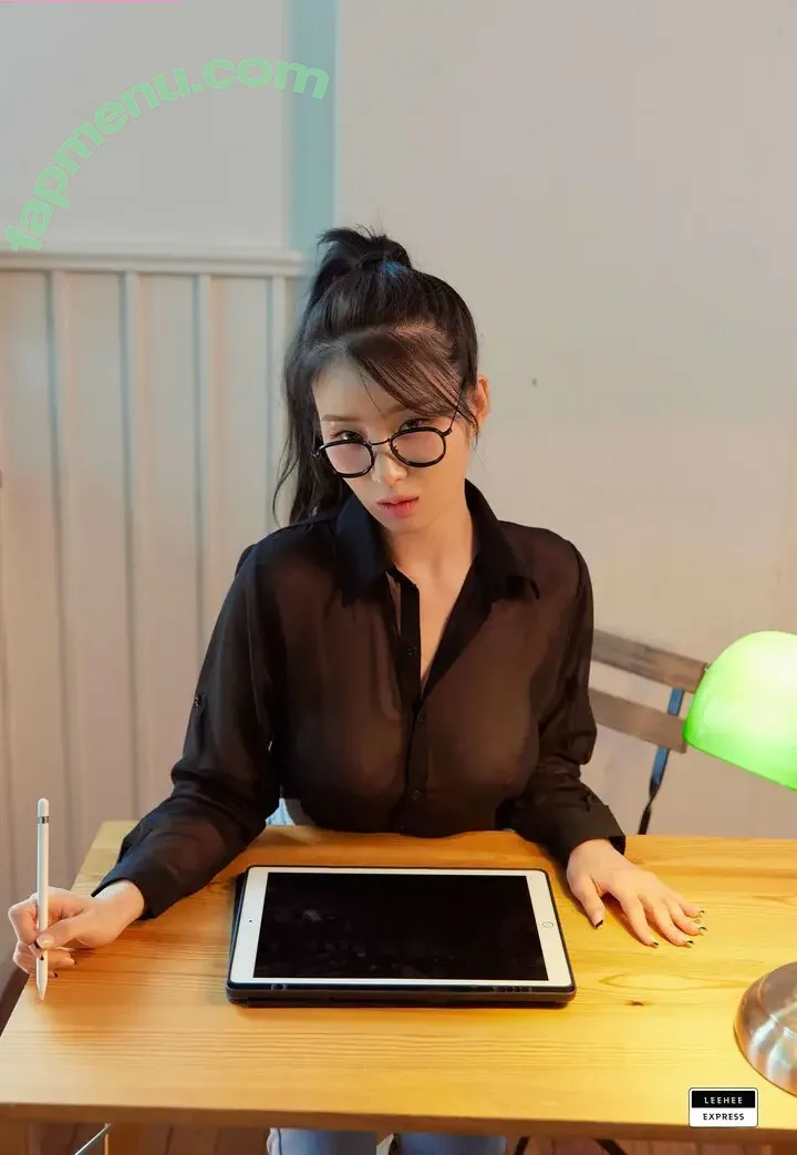 Woohyeon nude photo #0810 (KimWooHye0n / Leeheeeun / woohye0n)
