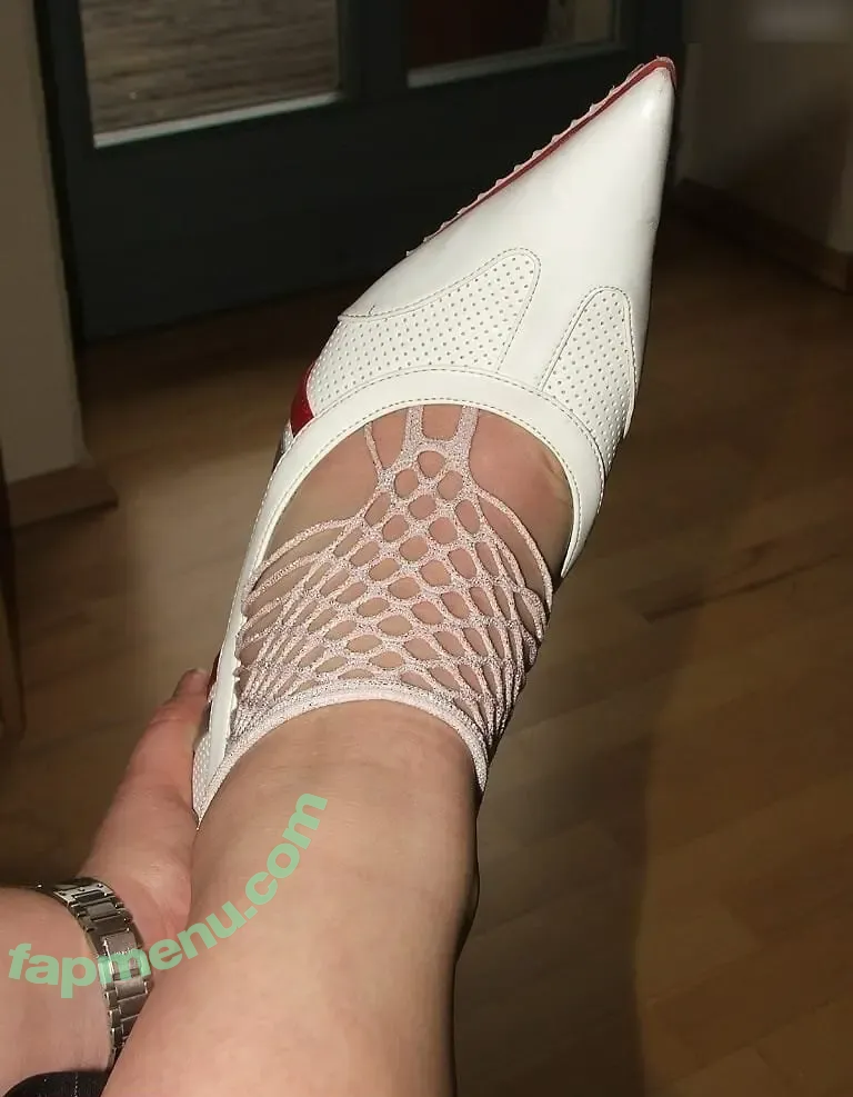 Worldoffeet nude photo #4585 (Worldoffeet)