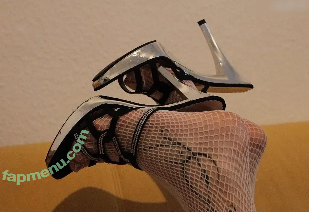 Worldoffeet nude photo #4963 (Worldoffeet)