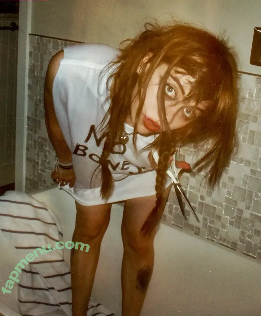 wormsheriff nude photo #0100 (Olivia O)