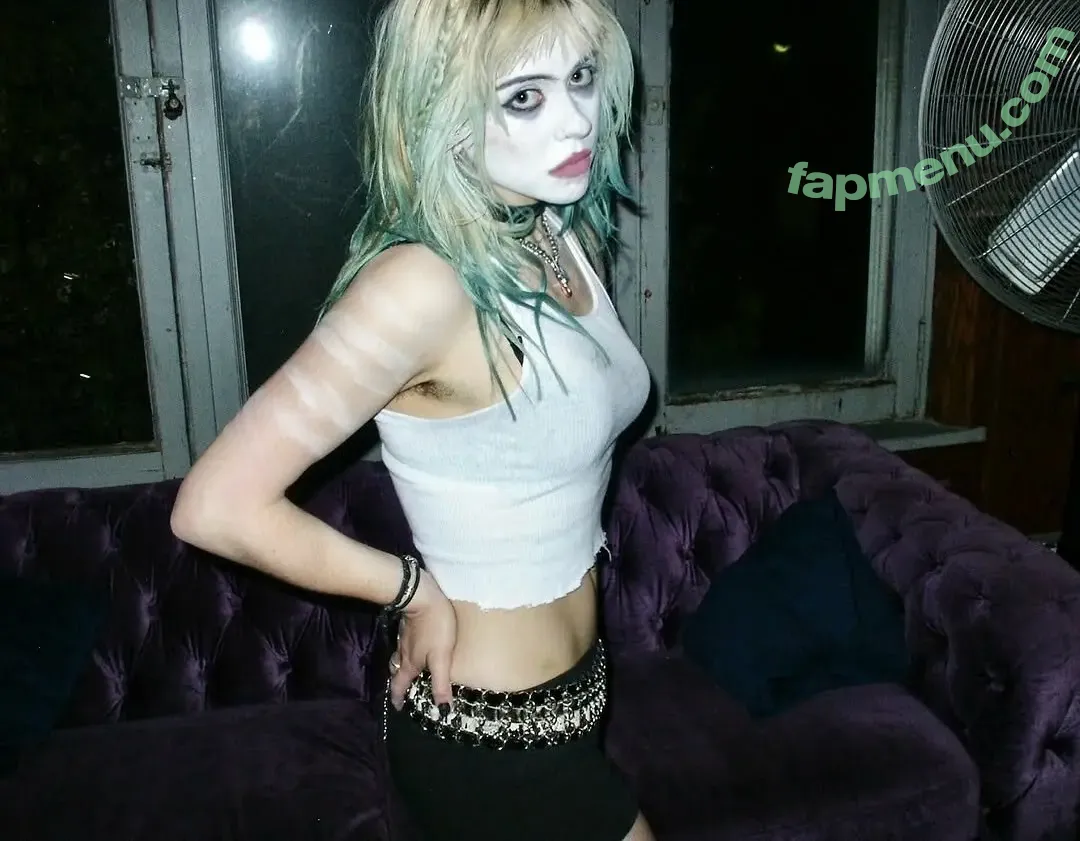 wormsheriff nude photo #0115 (Olivia O)