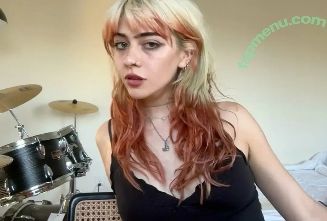 wormsheriff nude photo #0186 (Olivia O)