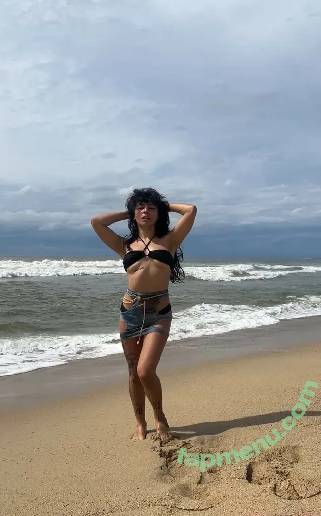 wormslo nude photo #0126 (Samantha María)