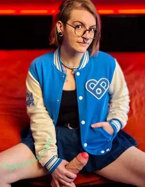 worthlessholes / worthlessasshole5 nude photo #0031