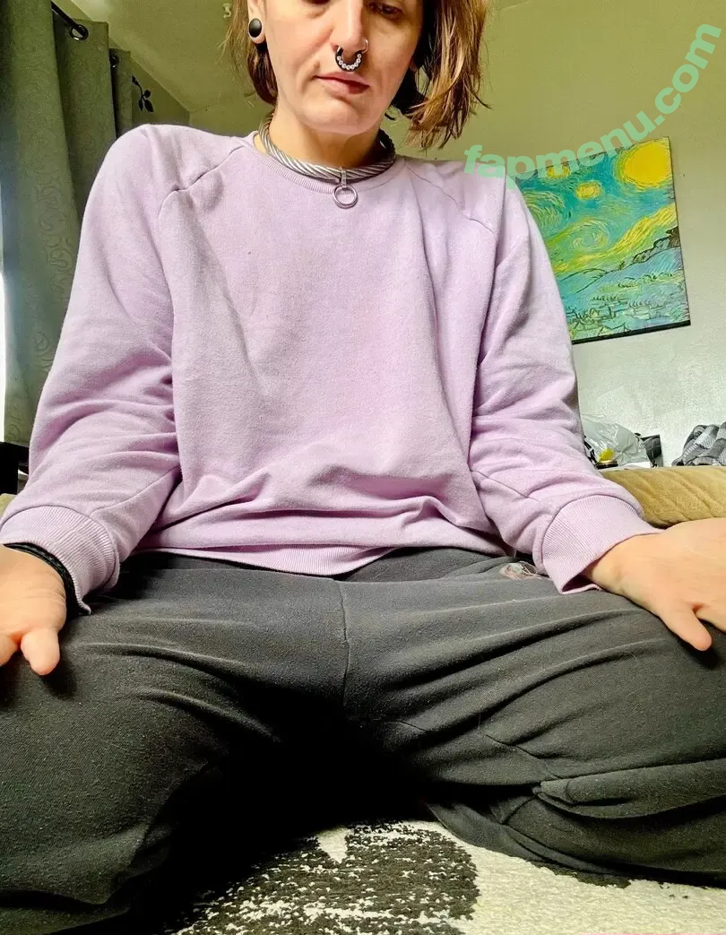 worthlessholes nude photo #0018 (worthlessasshole5)