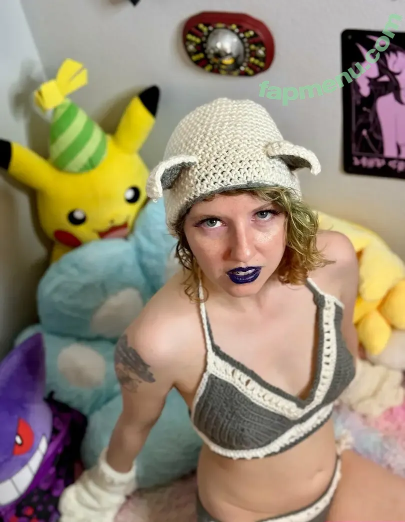 wreckitredd nude photo #0002 (wreck_it_red_)