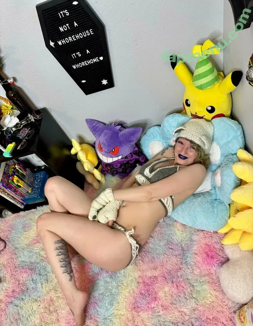 wreckitredd nude photo #0006 (wreck_it_red_)