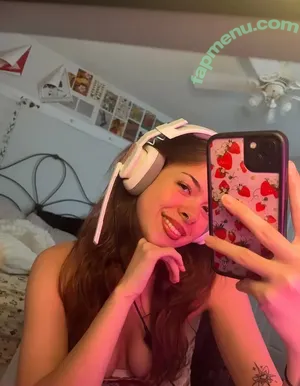 wubbvivi / vogue_bivi nude photo #0072