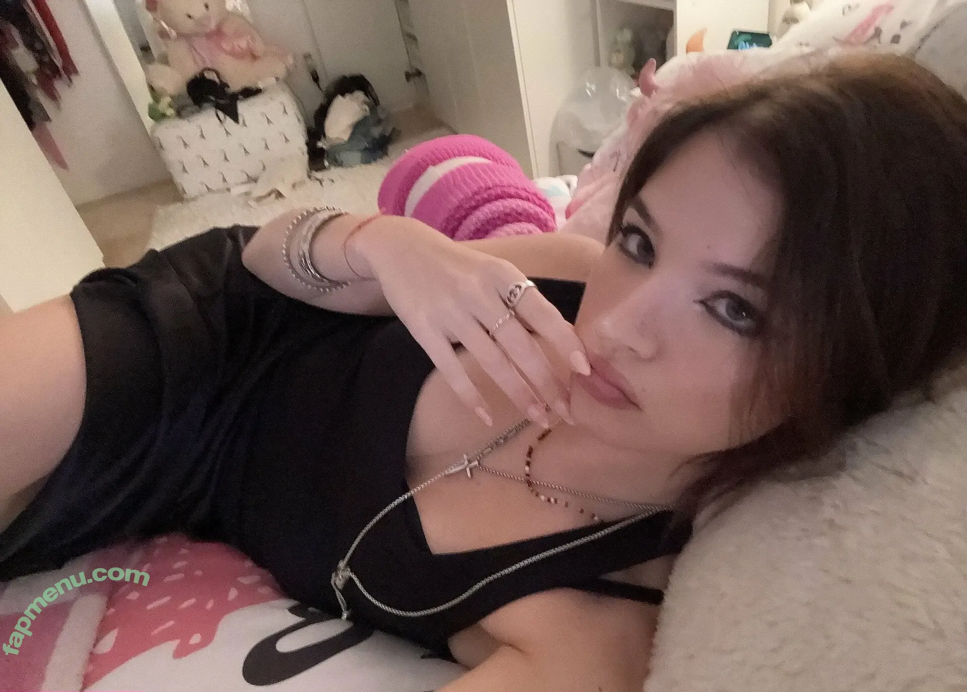 Wunitas nude photo #0027 (Wunitas)